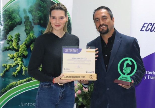 El Programa Ecuador Carbono Cero del MAATE reconoció el aporte de la florícola Utopia Farms en favor de la acción climática